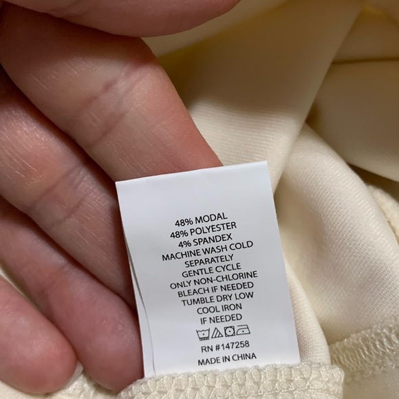 Simply Southern Off White/Cream Cropped Sweatshirt/Top - Picture 5 of 6